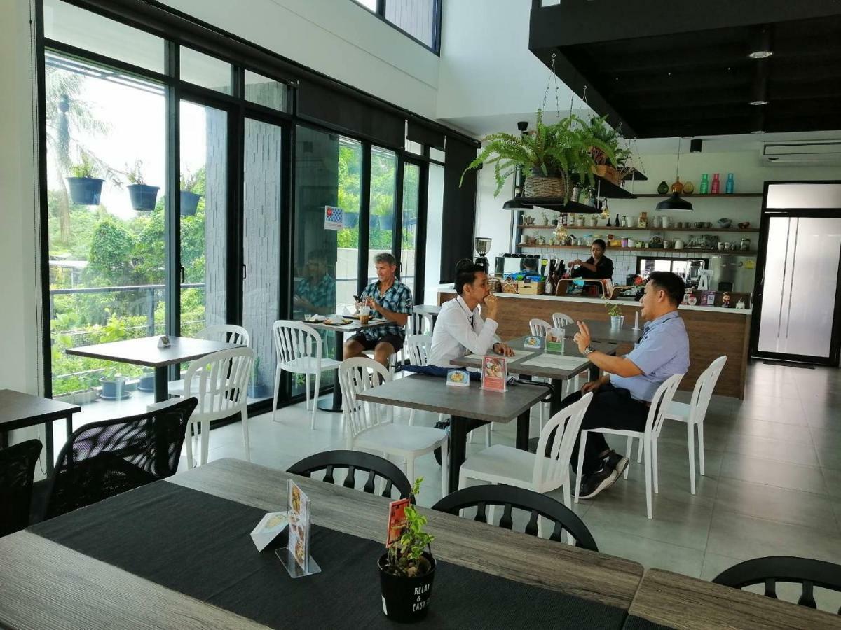 Baan Mae Suvarnabhumi Airport Bangkok Exterior photo